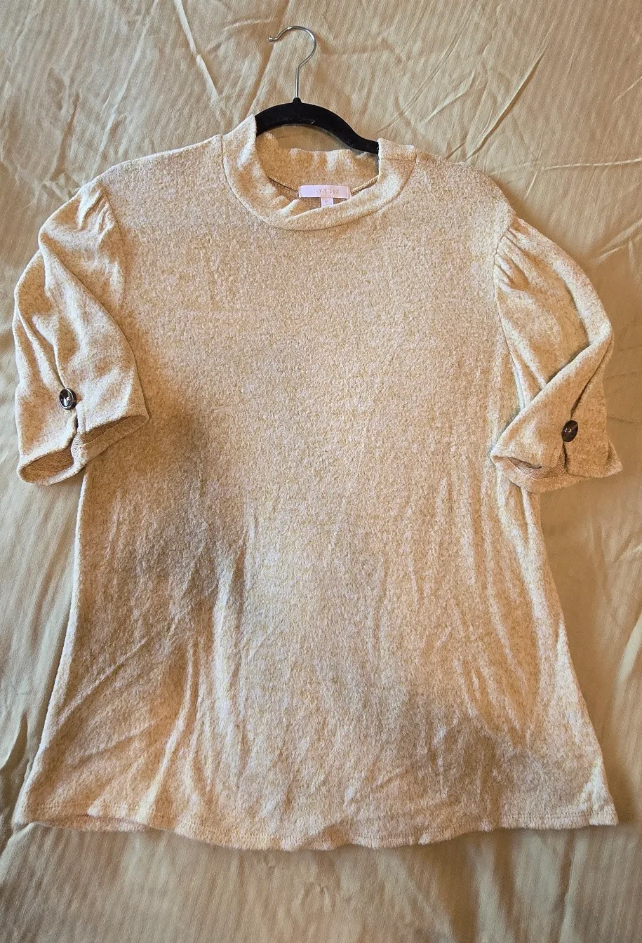 Ivy Ridge Women's Top - Size M thumbnail