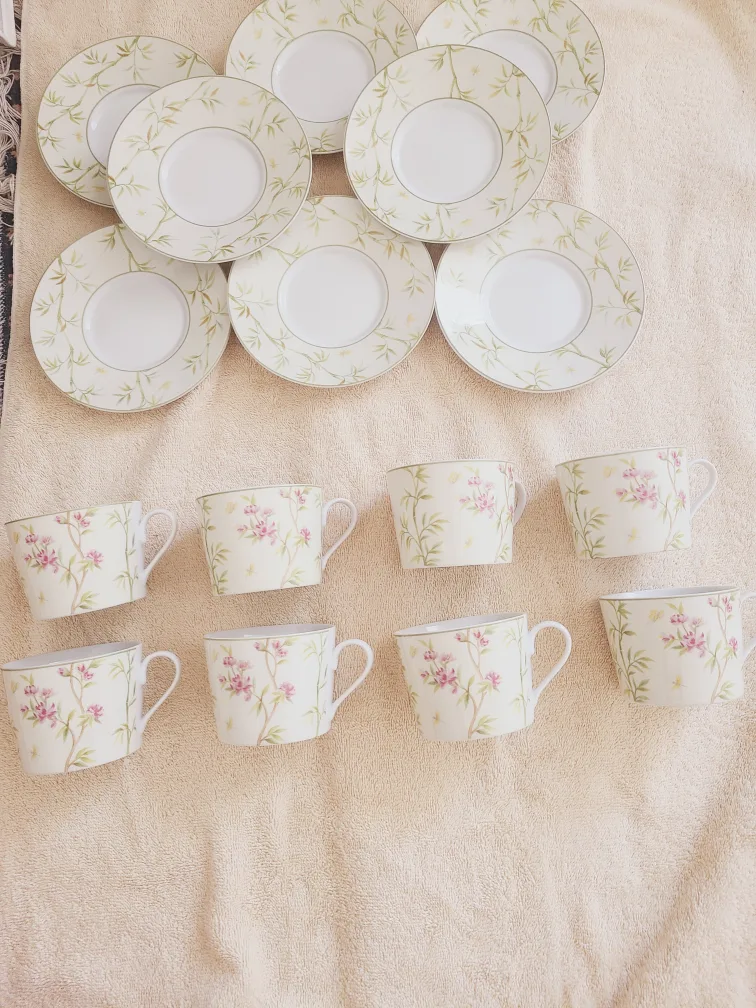 8 NEW Beautiful Tea Cup and Saucer Set thumbnail