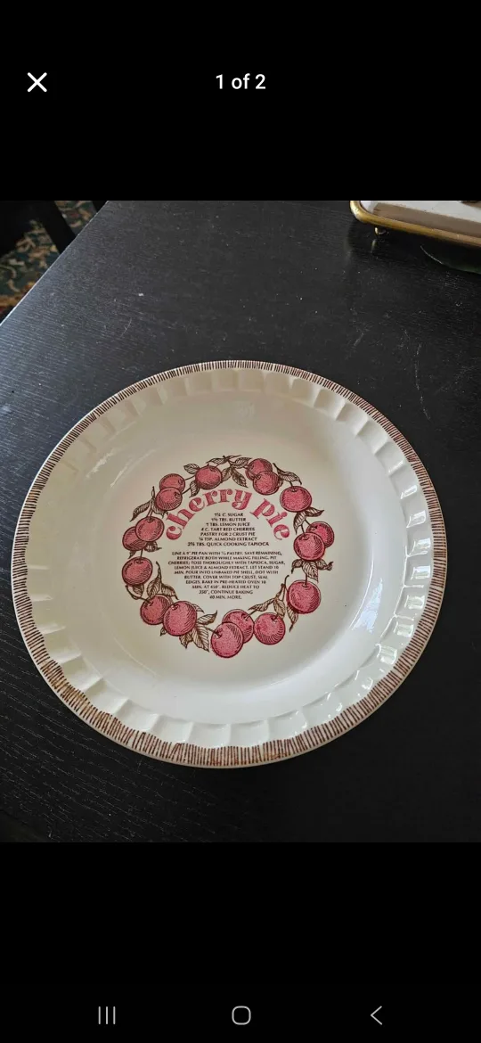 Vintage Pie Plate Dishes Set (3) image indicator(3)