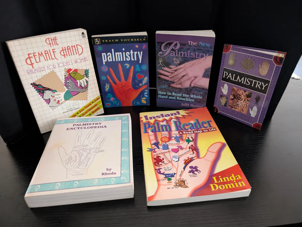 6 Palmistry Books  Plus 5 Free! thumbnail