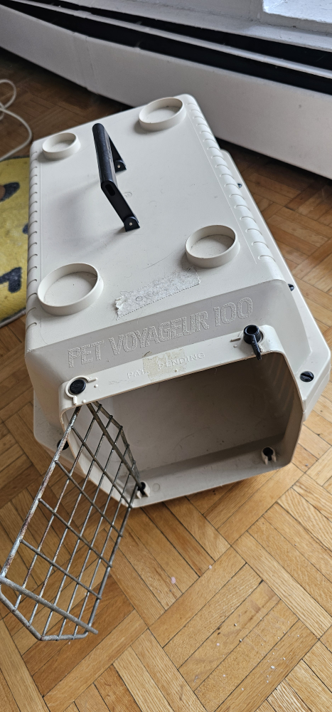 Pet Voyager 100 Pet Carrier