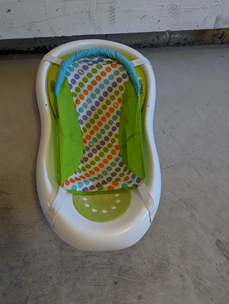 Fisher-Price Baby Bathtub thumbnail