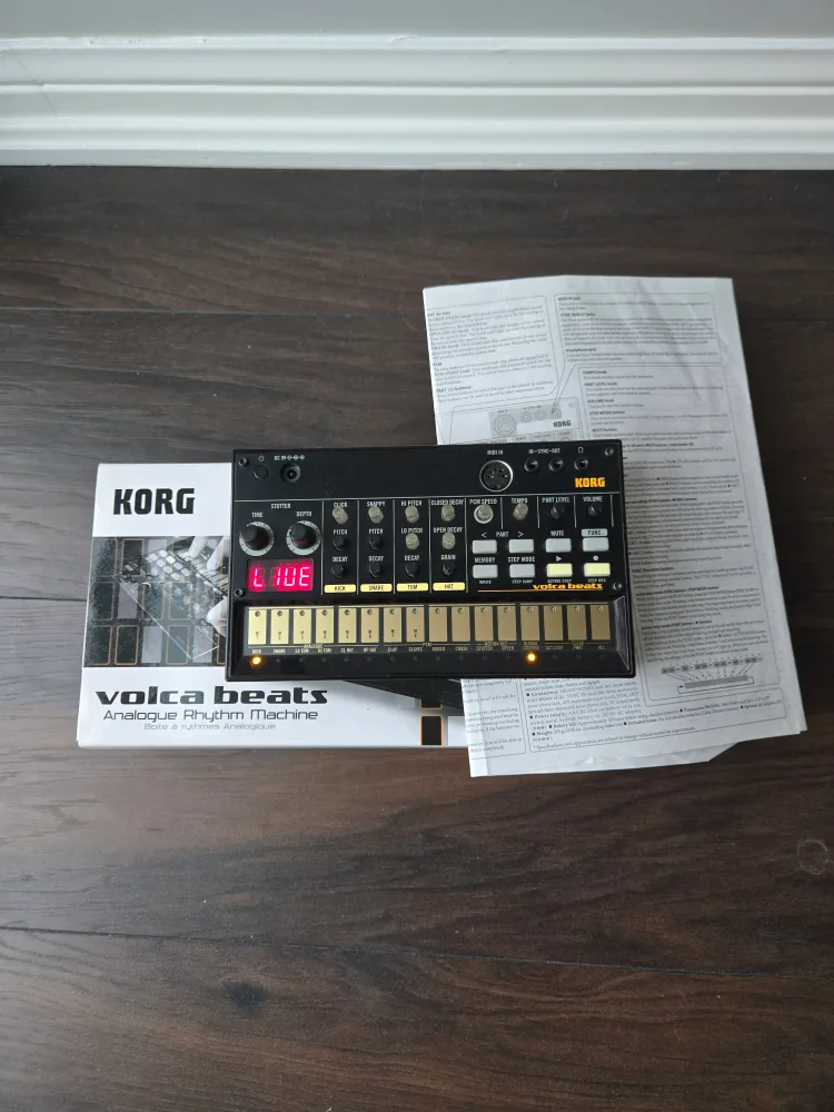 Korg Volca Beats Analogue Rhythm Machine thumbnail