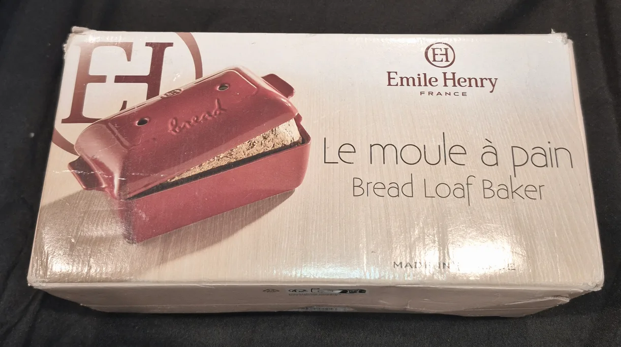 Emile Henry France Bread Loaf Baker - Red 1.9 qt image indicator(5)