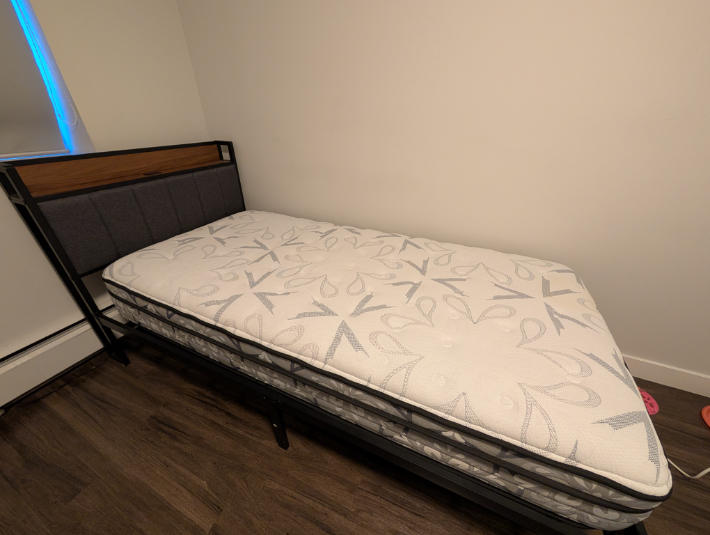 Sealy Posturepedic Twin XL Mattress - photo 3
