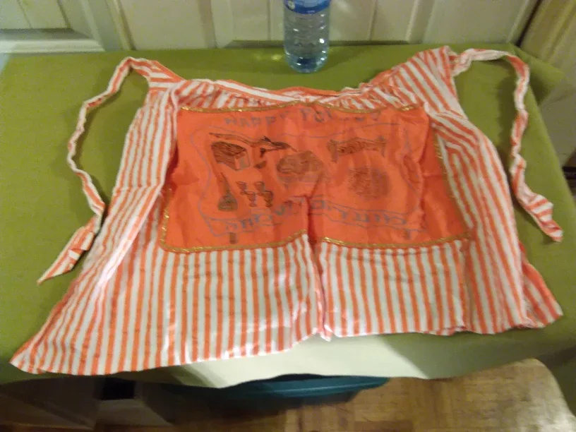 🆓 Handmade Apron 🆓 thumbnail