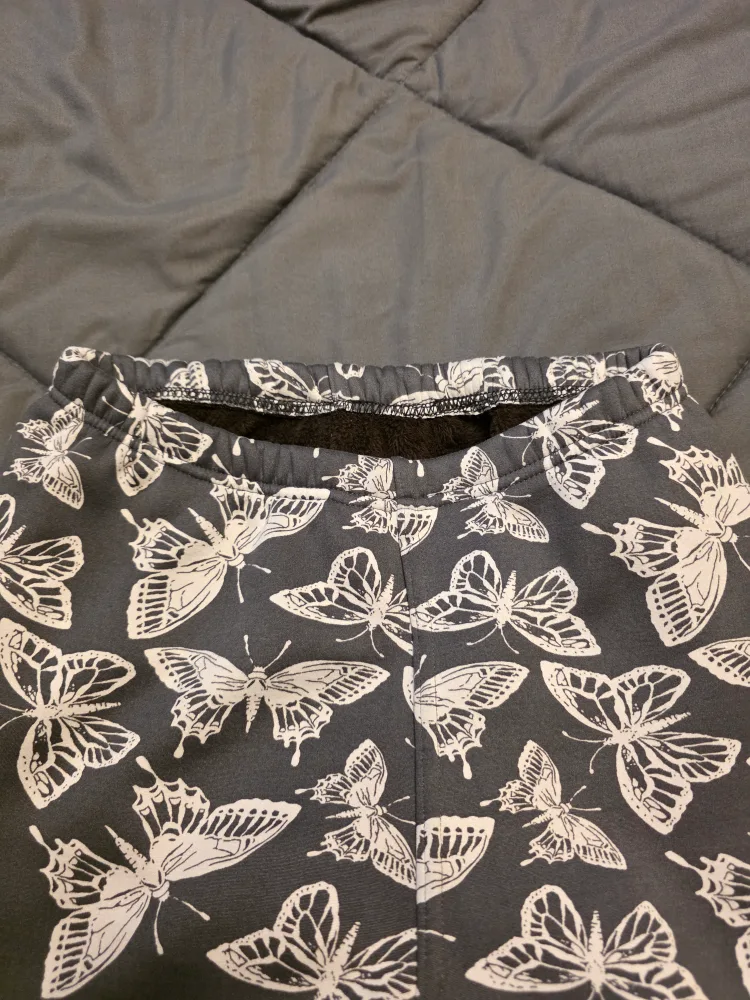Just Cozy Butterfly Leggings - M/L image indicator(2)