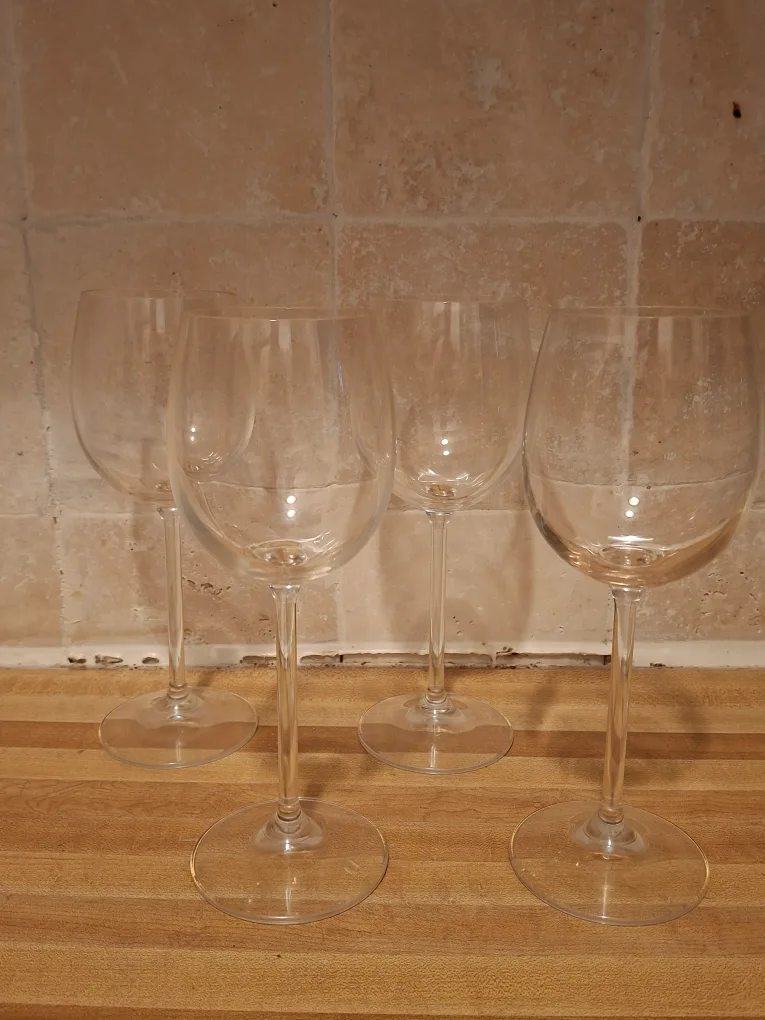 Set of 4 Wine Glasses imported from Italy thumbnail