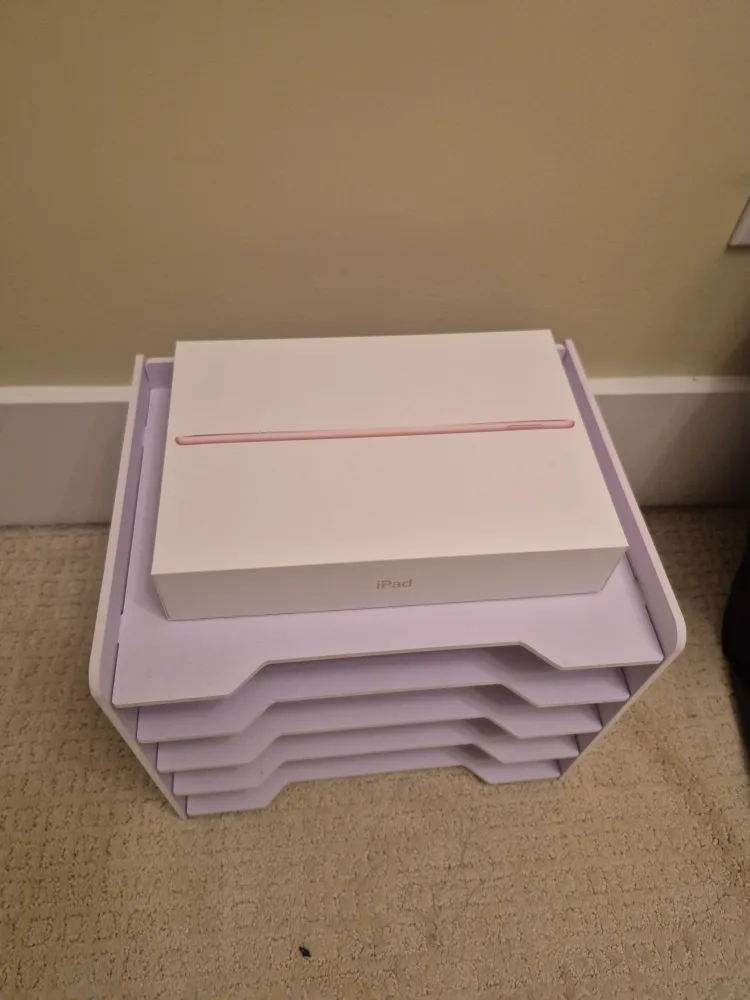 White Desk Organizer 🤎 image indicator(3)