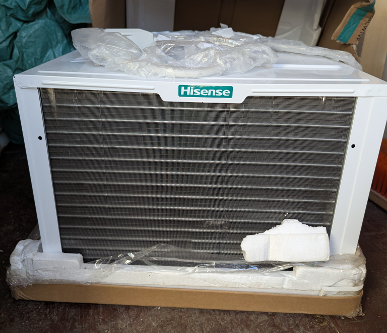 Hisense 10,000 BTU Smart Window AC (New) - photo 4