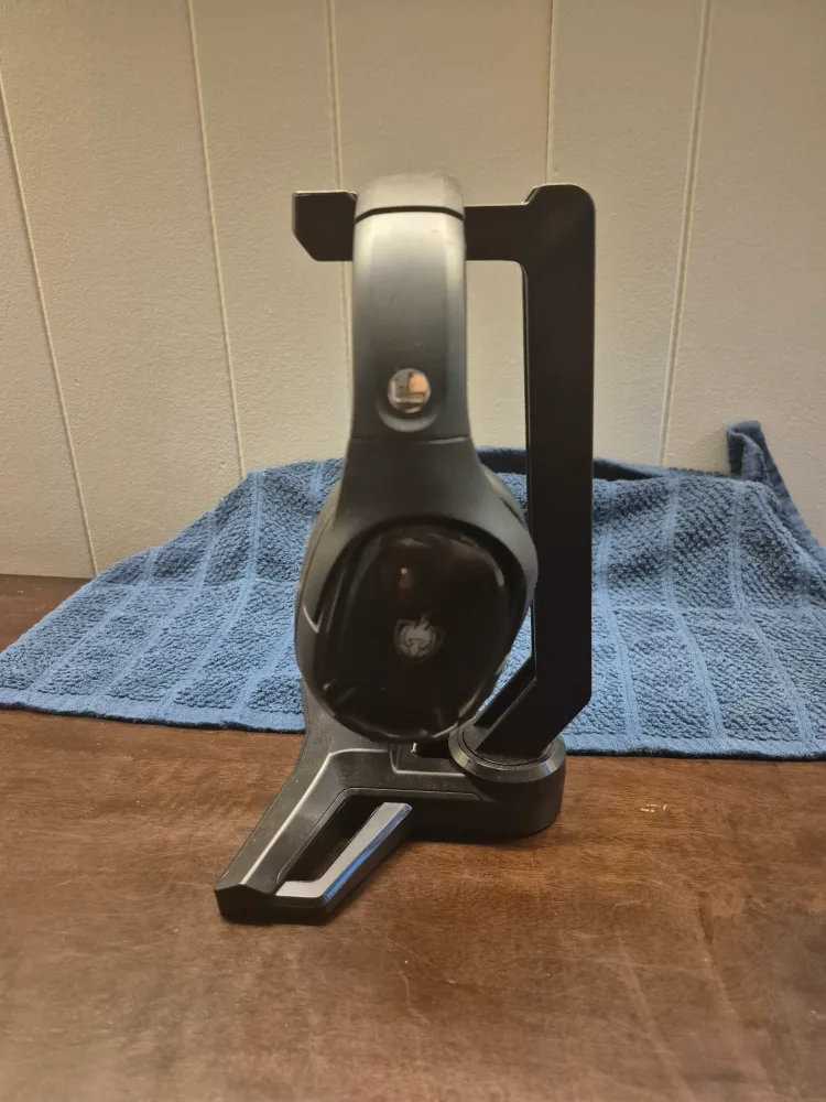 Gaming Headset with Stand image indicator(2)