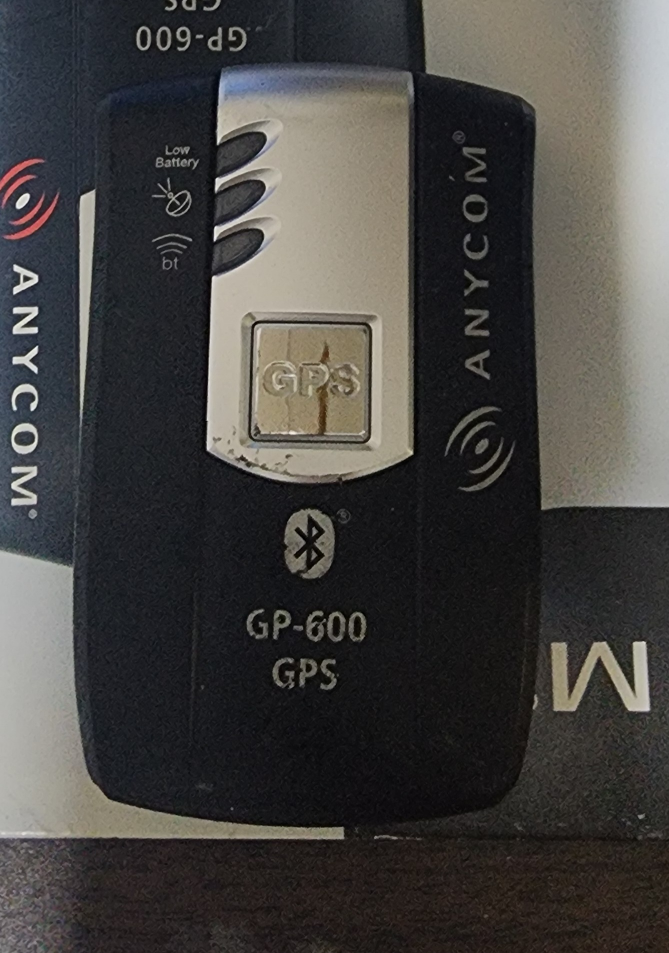 ANYCOM Blue GP-600 GPS Receiver w/ Accessories - photo 3