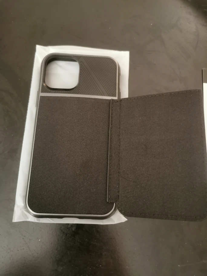 Vena iPhone 12/12Pro Case - photo 4