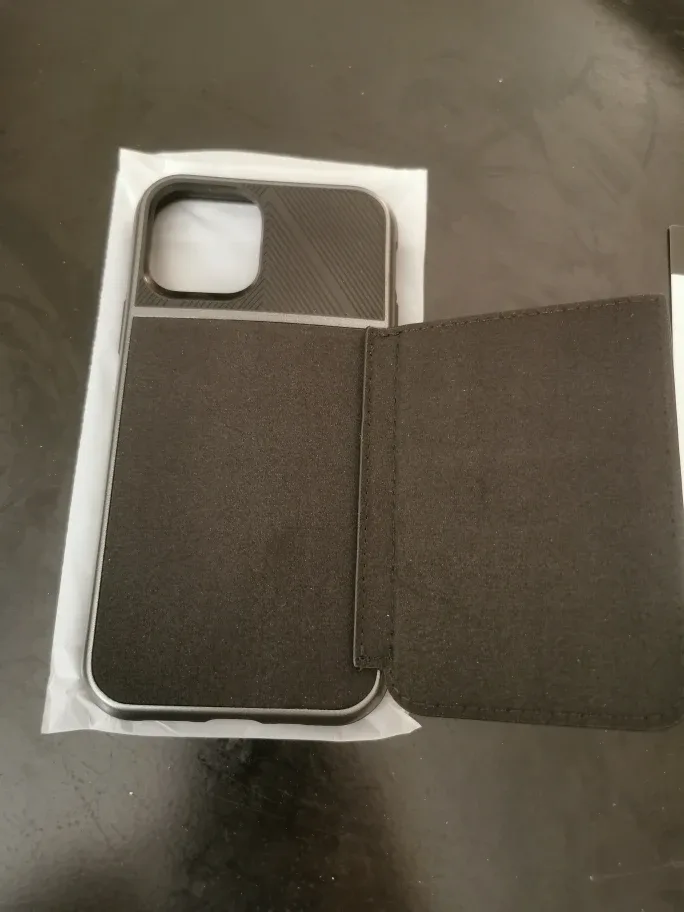 Vena iPhone 12/12Pro Case image indicator(4)