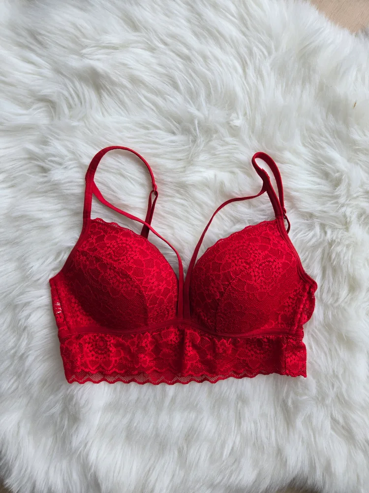 PINK Victoria's Secret Bra - XS, Red thumbnail