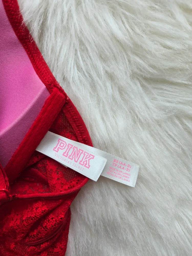 PINK Victoria's Secret Bra - XS, Red image indicator(3)