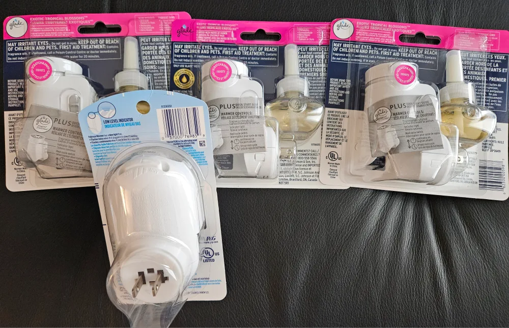 3 Glade PlugIns Plus Starter Kit + 1 FREE Febreze Plug image indicator(2)