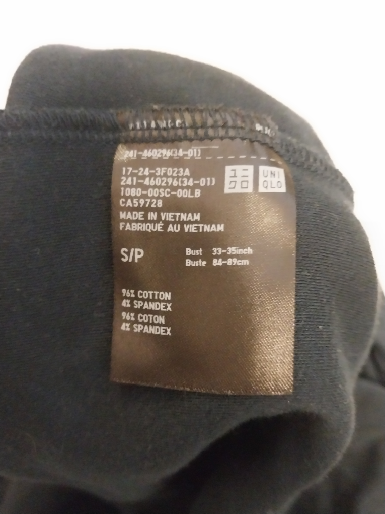 Uniqlo Active Shorts - Size Small - photo 2