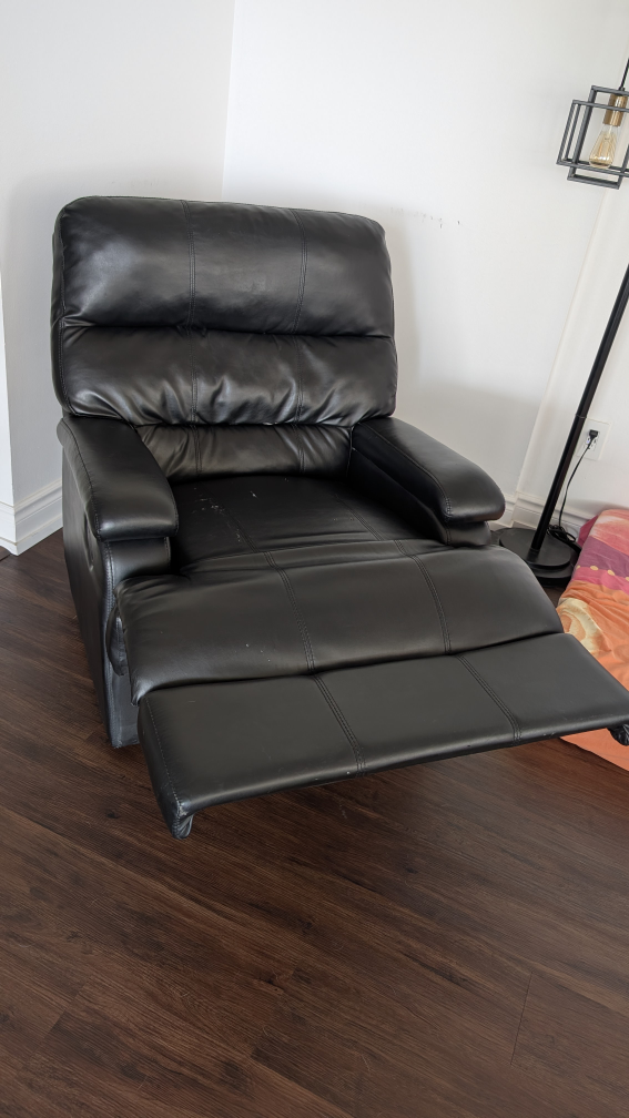 Black Leather Single Recliner Chair - photo 4