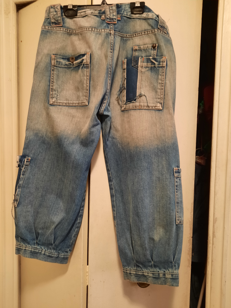 Distressed Denim Patchwork Capris - photo 2