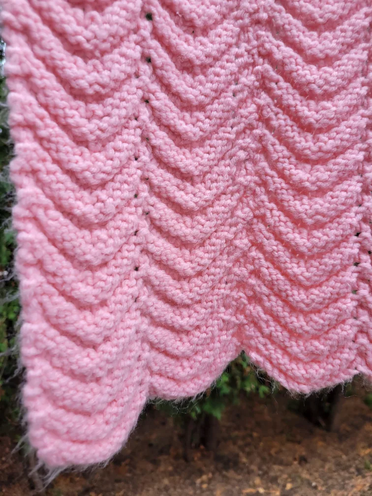 Pink Knitted Blanket. picnic Blankets image indicator(5)