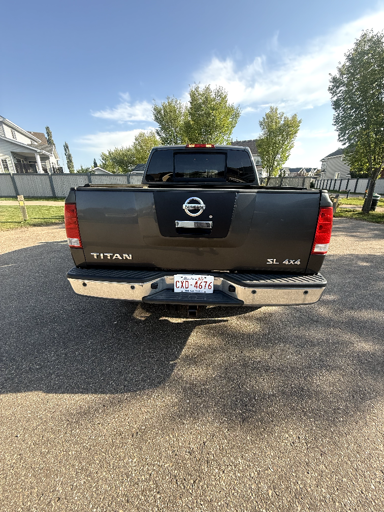 2011 Nissan Titan SL - photo 4