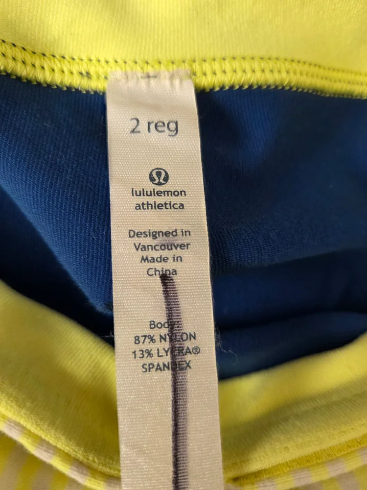 Lululemon Athletica Blue Yoga Pants - Size 2 image indicator(4)