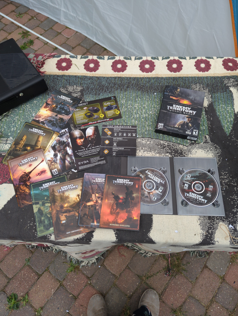 Enemy Territory: Quake Wars Limited Collector's Edition - photo 2