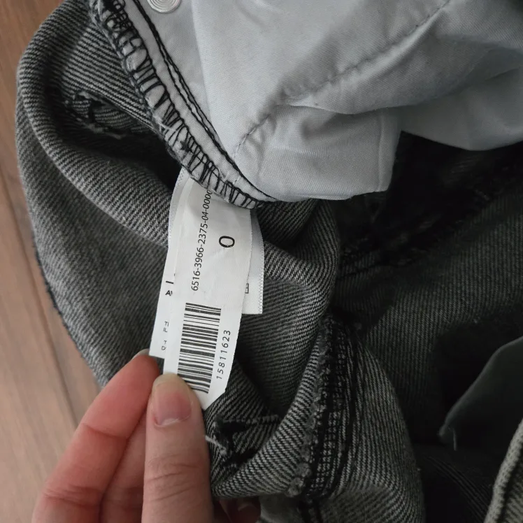 Aeropostale 90's Baggy Jeans - Size 0 image indicator(6)