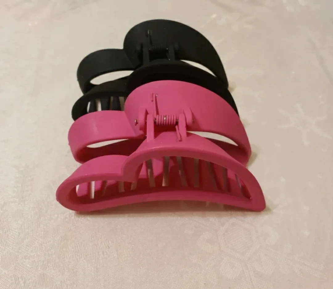 Pink & Black Heart Claw Hair Clips - Set of 2 image indicator(2)