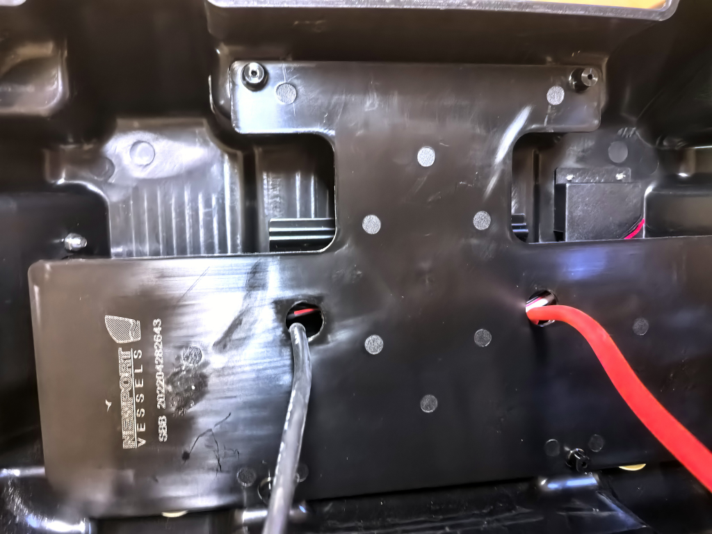 Elfhub 12V 100Ah Lithium Iron Phosphate Battery - photo 4