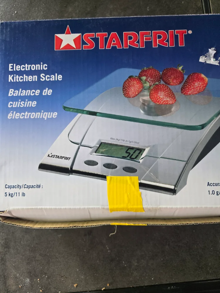 Starfrit Electronic Kitchen Scale - New in Box! thumbnail