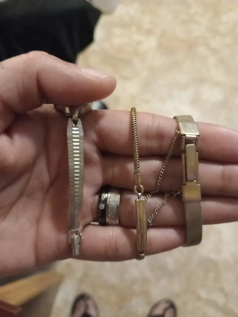 Bulova Vintage Ladies' Wristwatches - Set of 3 image indicator(2)