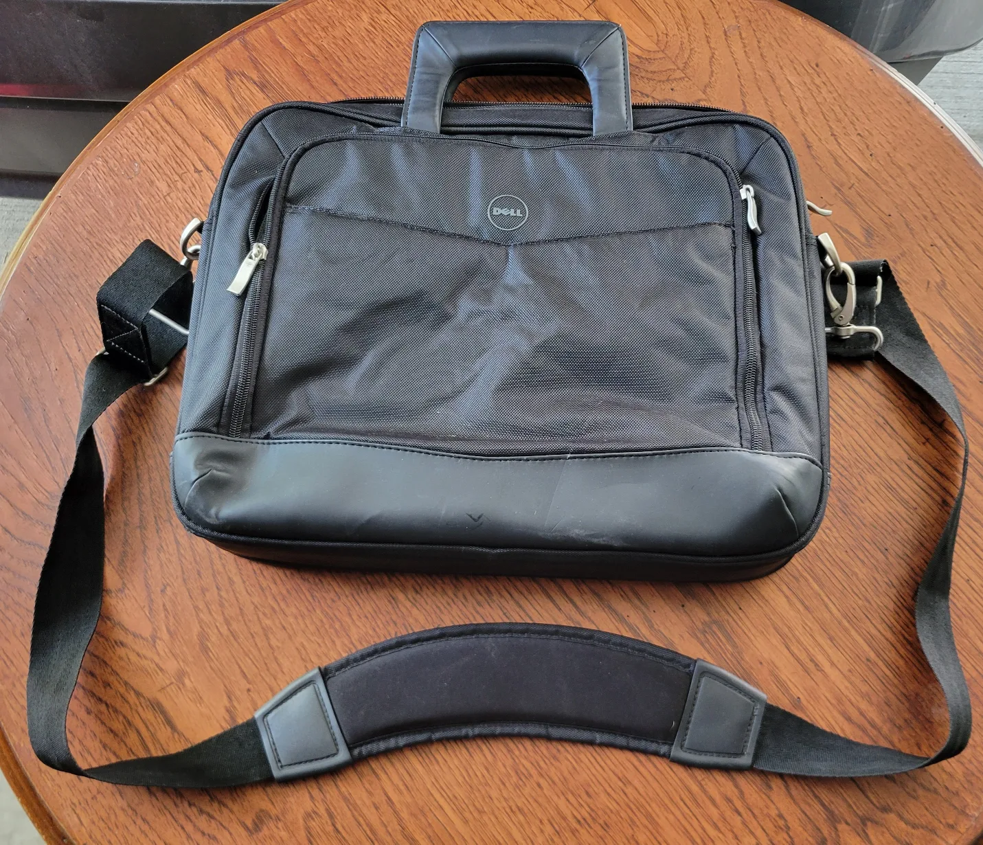 Dell Black Laptop Bag In Excellent Condition thumbnail