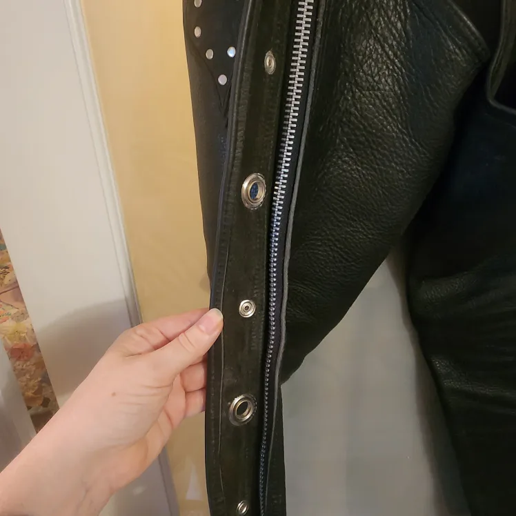 Leather Motorcycle Chaps image indicator(5)