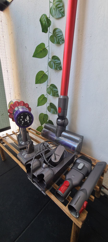 Dyson Cyclone V10 Motorhead Cordless Vacuum - photo 4
