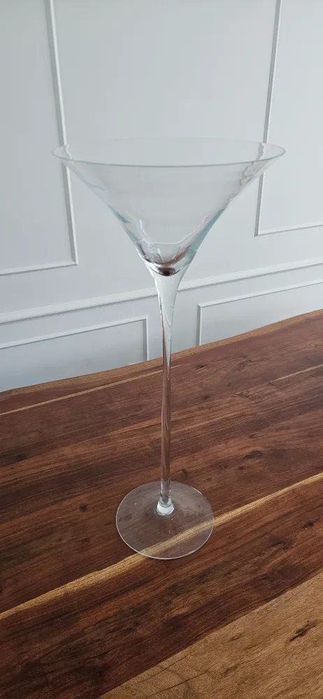 Martini Glass Centerpiece thumbnail