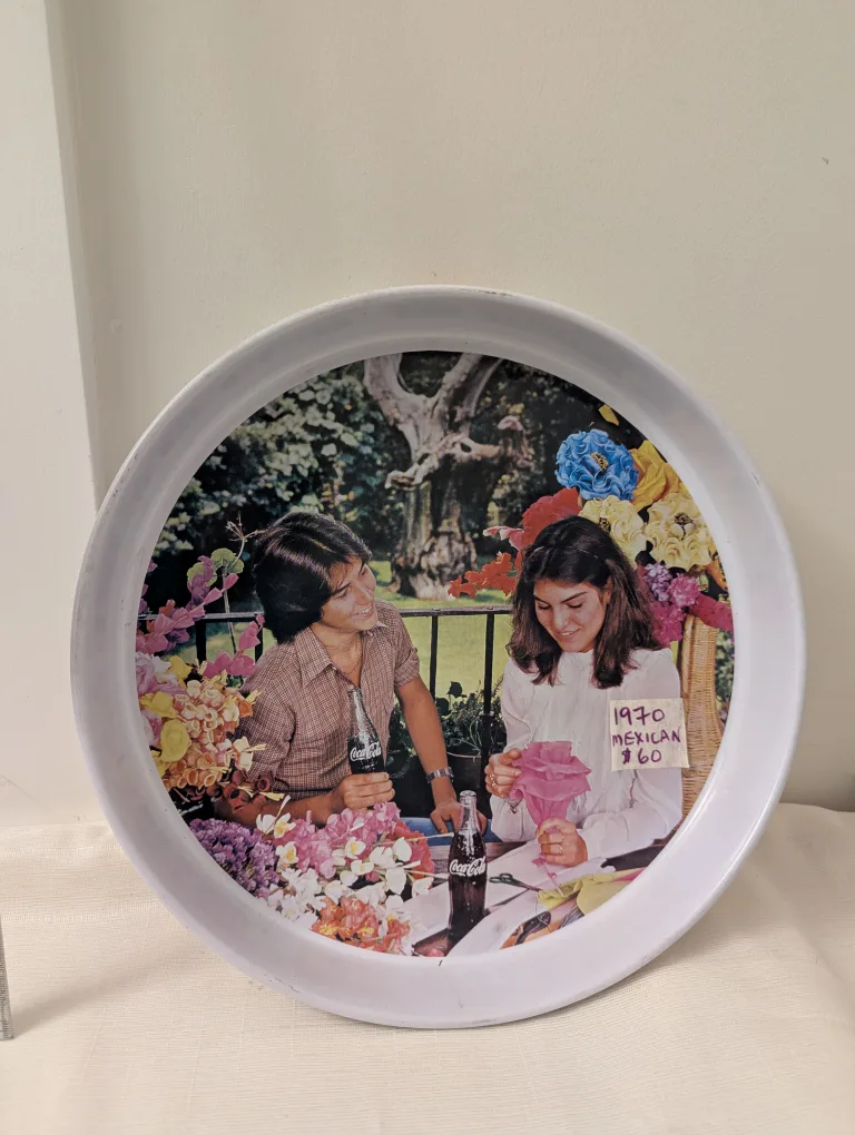 Vintage Mexican 1970s Coca-Cola Serving Tray Couple in garden thumbnail