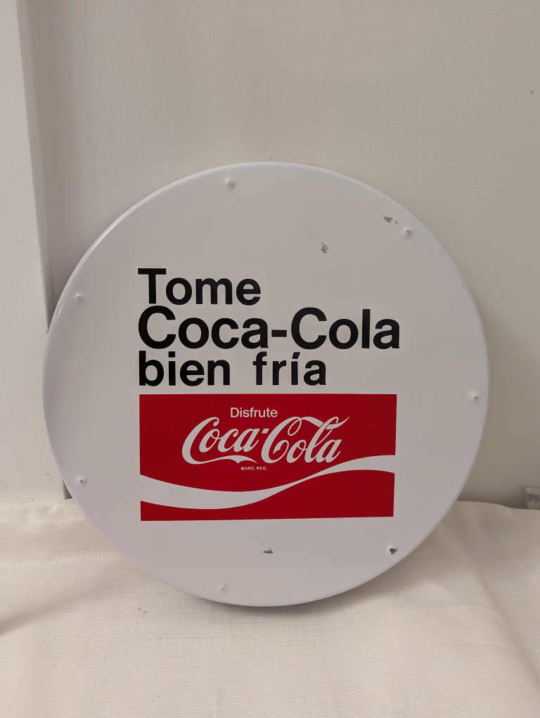 Vintage Mexican 1970s Coca-Cola Serving Tray Couple in garden - photo 2