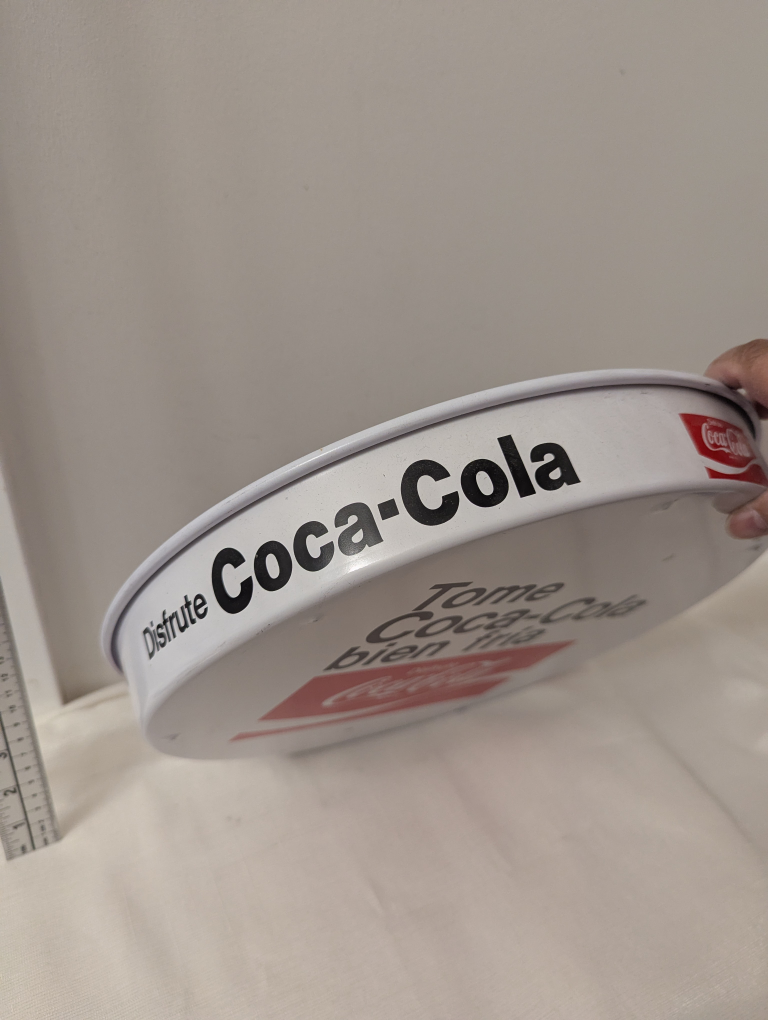 Vintage Mexican 1970s Coca-Cola Serving Tray Couple in garden - photo 3
