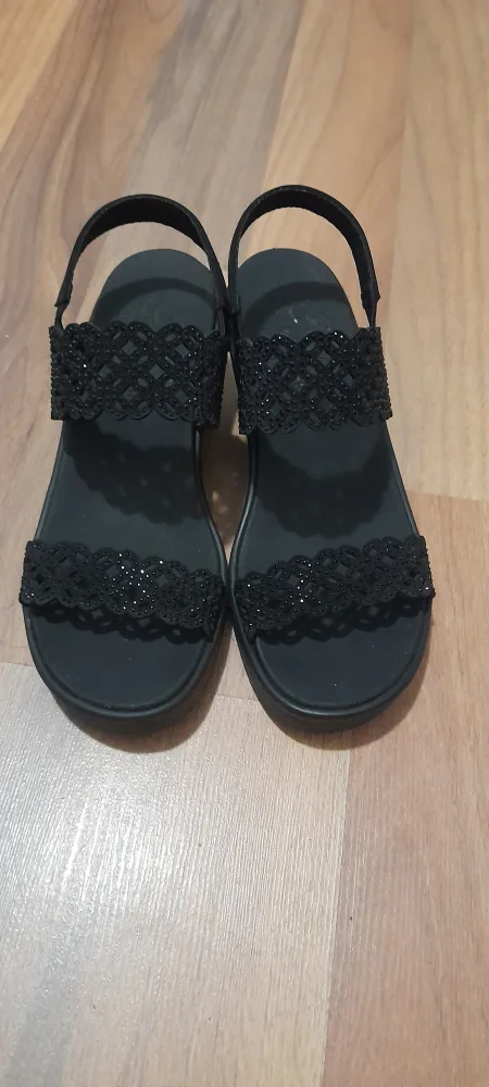 FitFlop Sandals Size 8 Black image indicator(2)