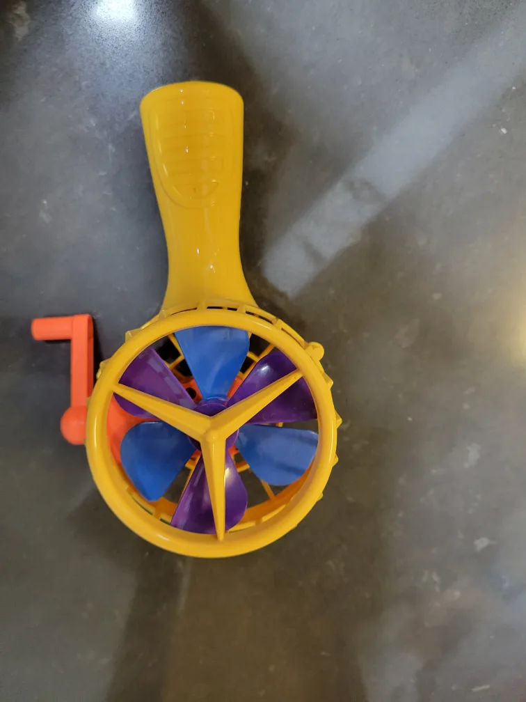 Hand Crank Fan - Yellow image indicator(6)