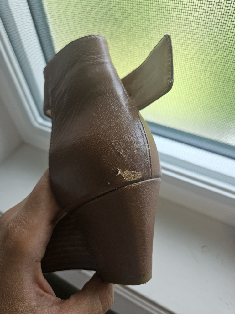 Nine West nude and brown leather wedge sandals - photo 5