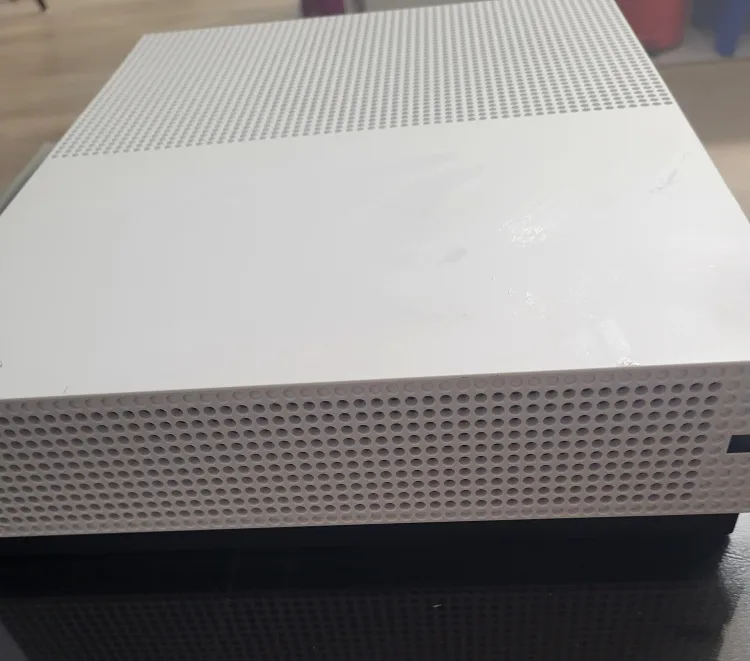 Xbox One S (White - 500GB) Console Only image indicator(4)