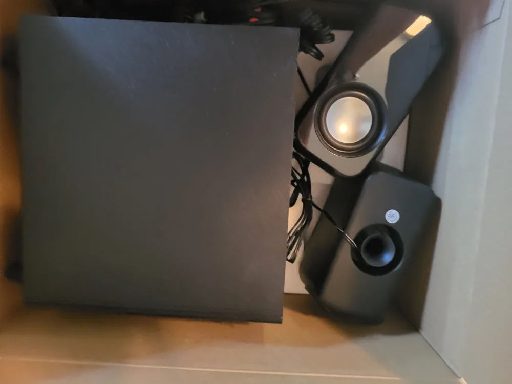 Blackweb 2.1 Multimedia Speaker System thumbnail