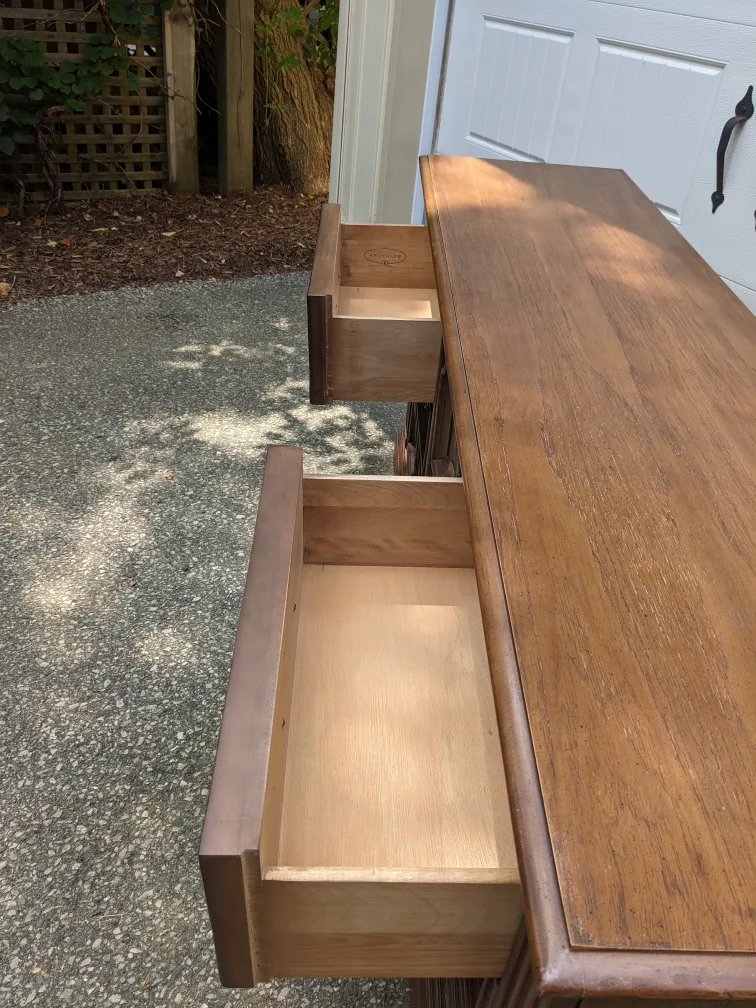 9 Drawer Dresser By Kroehler image indicator(10)