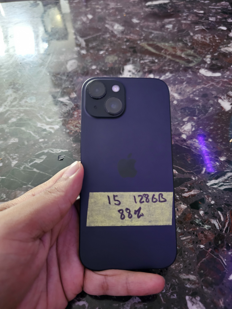 Apple iPhone 15 128GB Black - Battery health-88% - photo 2