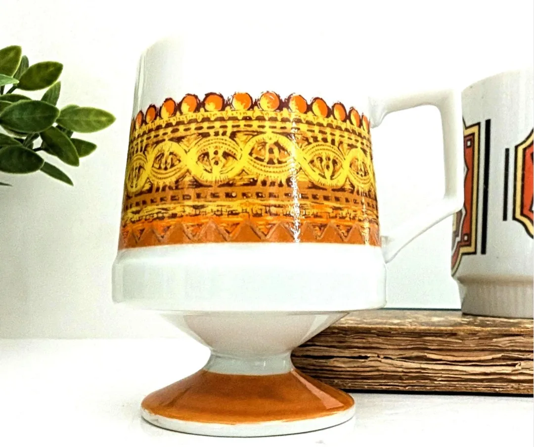 Funky Retro Ceramic Coffee Mugs ~ Sold as Pair image indicator(2)