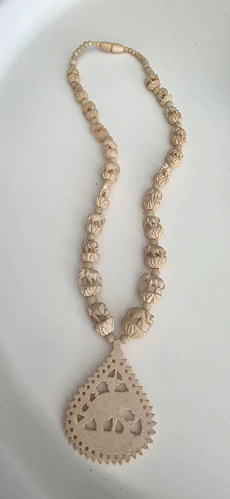 Vintage Carved Elephant Necklace image indicator(2)