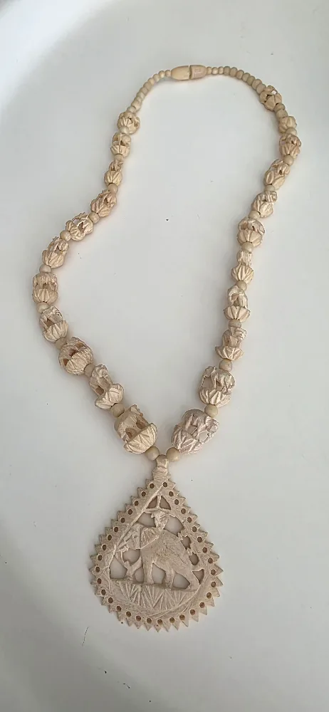 Vintage Carved Elephant Necklace image indicator(4)